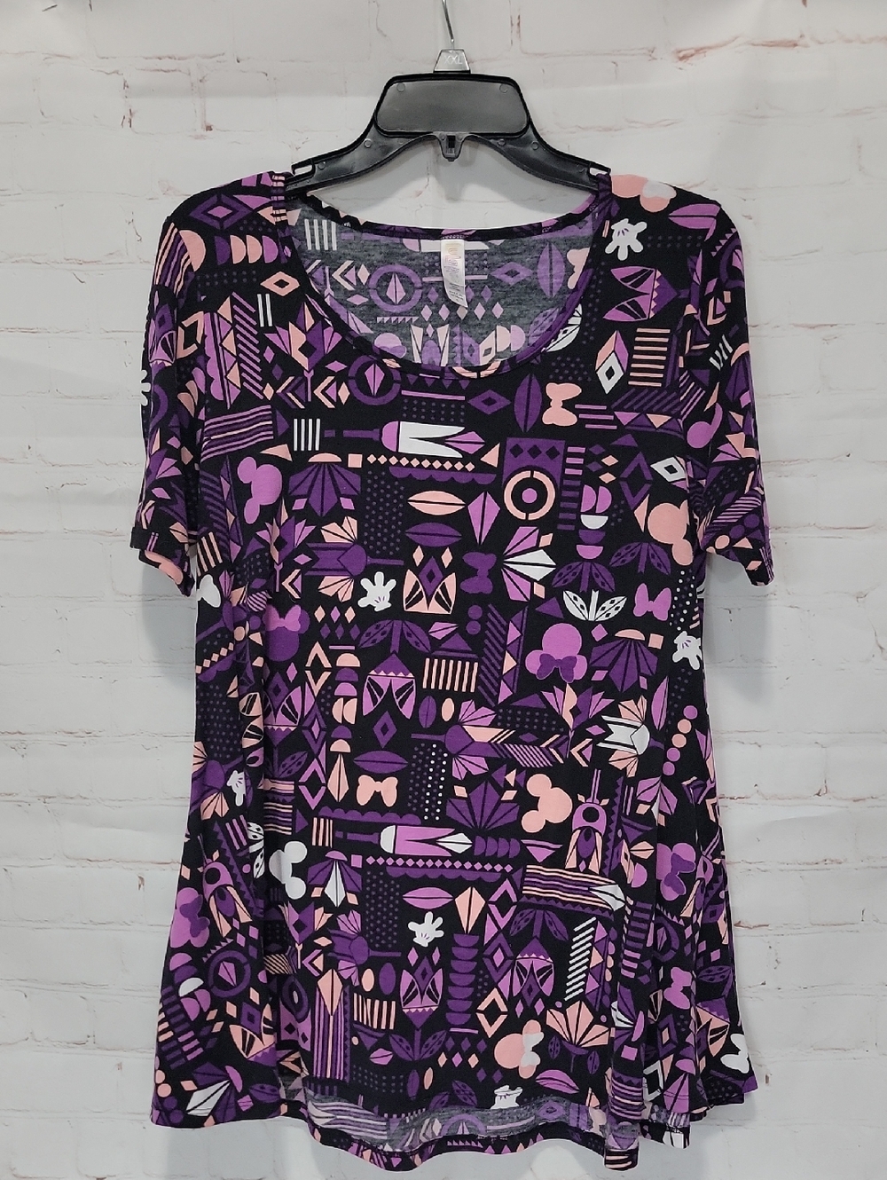 4/$20 LuLaRoe Purple & Pink Geometric Short Sleeve Tee